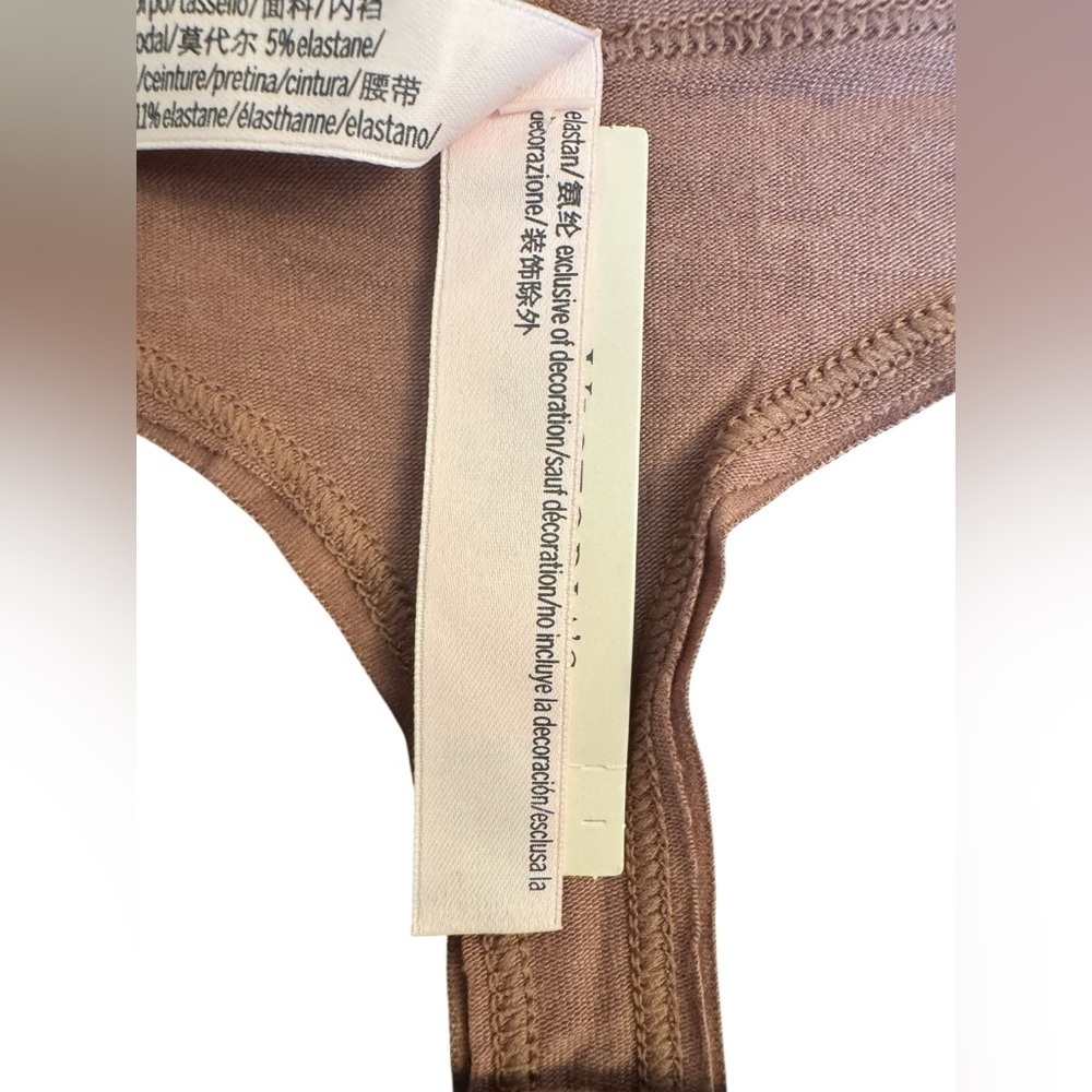 Victoria’s Secret Brown Logo Embellished Thong Women’s Size Small NWT - Picture 5 of 9
